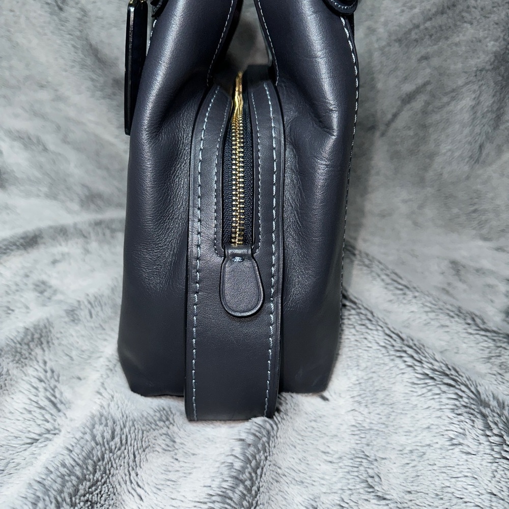 Coach EDIE SHOULDER BAG 31 - Picture 5 of 11